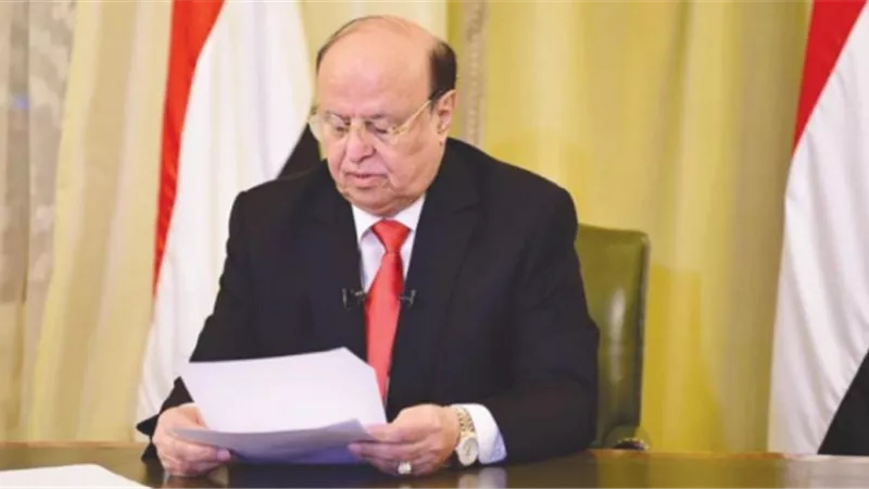 الرئيس اليمني يوجه بتشكيل لجنة للتحقيق في انفجارات مطار عدن