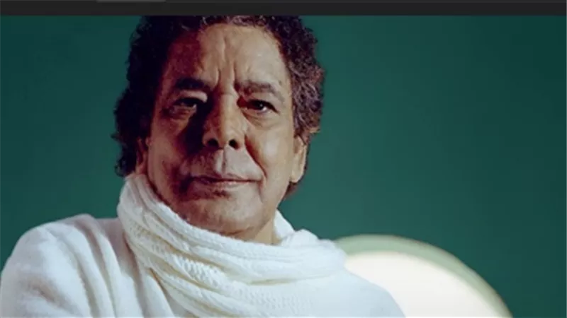 لعشاق الكينج.. مفاجأة من محمد منير لجمهوره بعد قليل