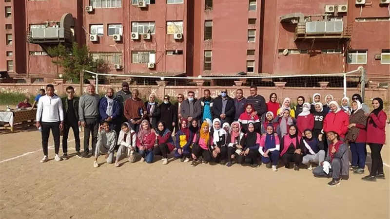 فتيات ابشنا بطلات تنشيطية الطائره