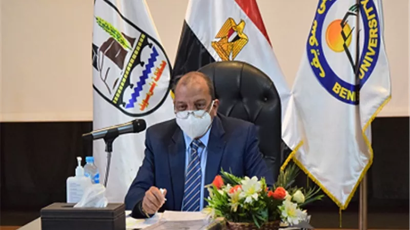 كلية علوم الملاحة ببنى سويف تستضيف فضالى صاحبة أفضل بحث في الفيزياء