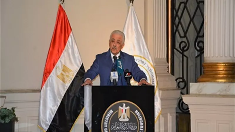بعد تأجيل الامتحانات والدراسة عن بعد .. هذه شروط الاجازة الاستثنائية للمعلمين