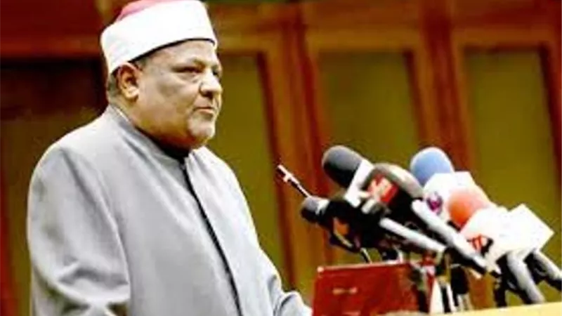 خطيب الجامع الأزهر :من أخفى إصابته فكان سببا في إصابة غيره فهو آثم شرعا