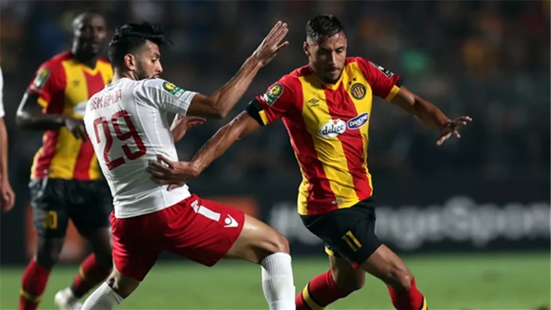 الترجى يحسم الكلاسيكو بثنائية وينفرد بصدارة الدورى التونسى
