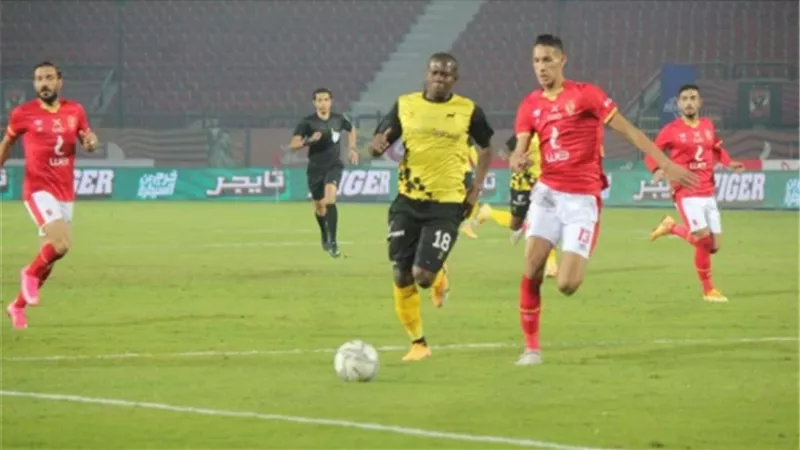 التفاصيل الكاملة لأحداث نهاية مباراة الأهلى ودجلة.. شاهد