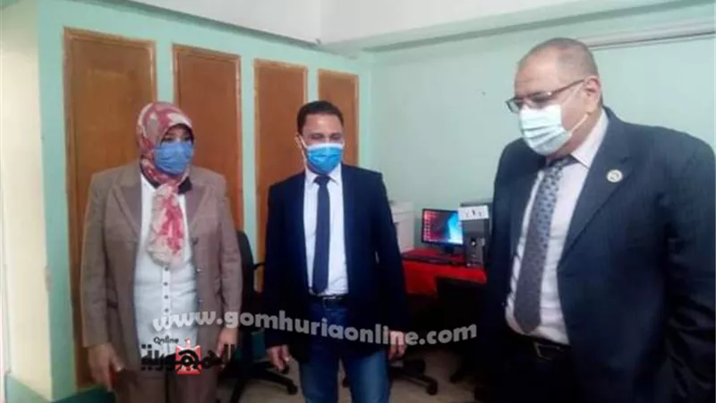 وكيل وزارة التربية بالوادى الجديد يفتح تحقيقا عاجلا لمنشأه بدون موظفين فى اوقات العمل