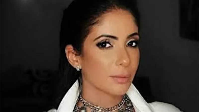 مني زكي تنعي وحيد حامد: «علمني أشوف الدنيا بطريقة تانية»