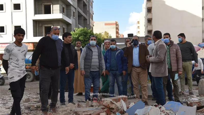 منطقة تجارية تضم عدد من المحلات الحضارية بمدينة مرسي مطروح
