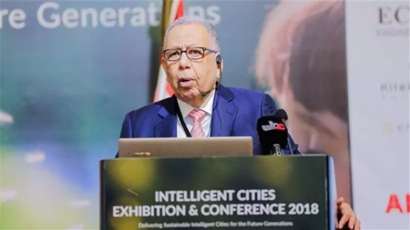 خبير تكنولوجيا المعلومات يكشف فوائد التحول الرقمي للمجتمع