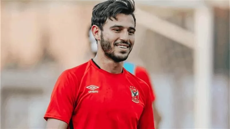 حمدى فتحى يهنئ زوجته بالعام الجديد.. شاهد