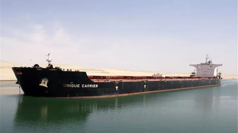 5006 ناقلة بترول عبرت قناة السويس خلال 2020