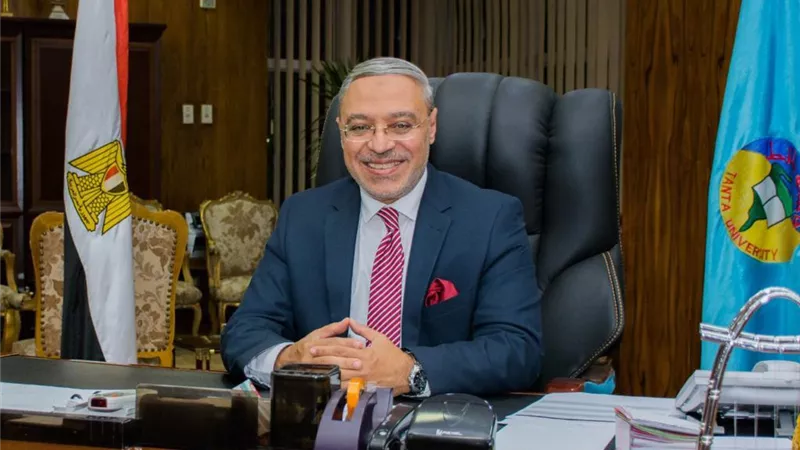 14 أستاذًا بـ