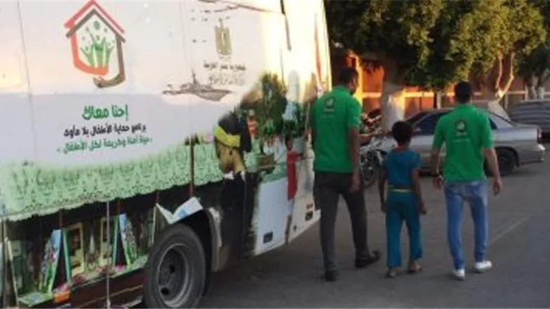 الانفصال والعنف الأسري وراء ظاهرة أطفال الشوارع