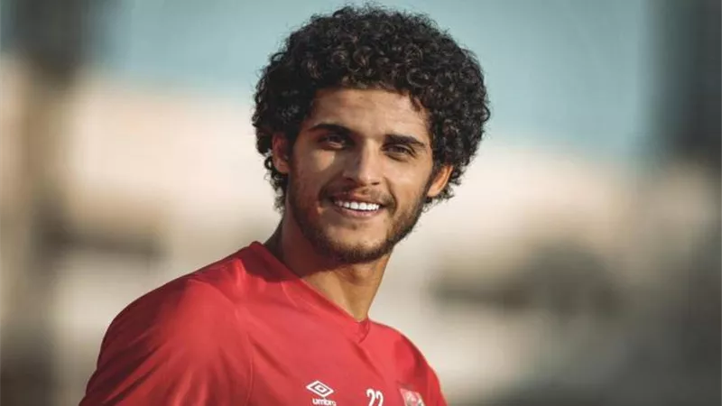 أحمد الشيخ يكشف مدرب الأهلى الذى طالبه بالزواج من أبنته .. تعرف عليه