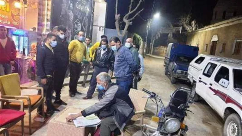 مرور ميداني على مقاهي ومراكز الدروس الخصوصية والأنشطة التجارية بالزقازيق وديرب نجم