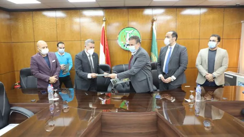 محافظ المنوفية : تطوير المناطق العشوائية بشبين الكوم باستثمارات 310 ملايين جنيه