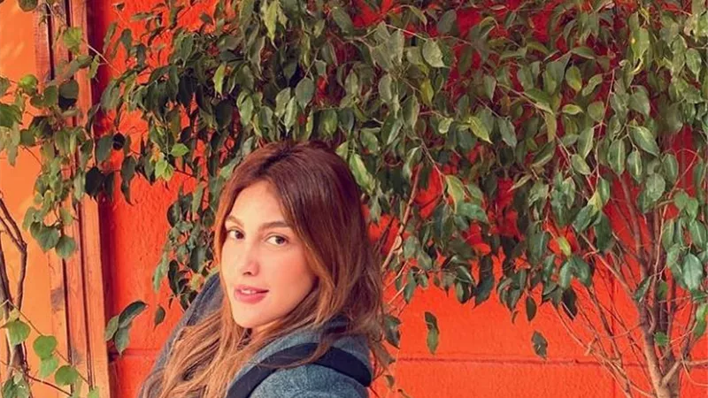 إطلالة جذابة وملامح رقيقة للفنانة نرمين ماهر فى أحدث ظهور لها ..شاهد