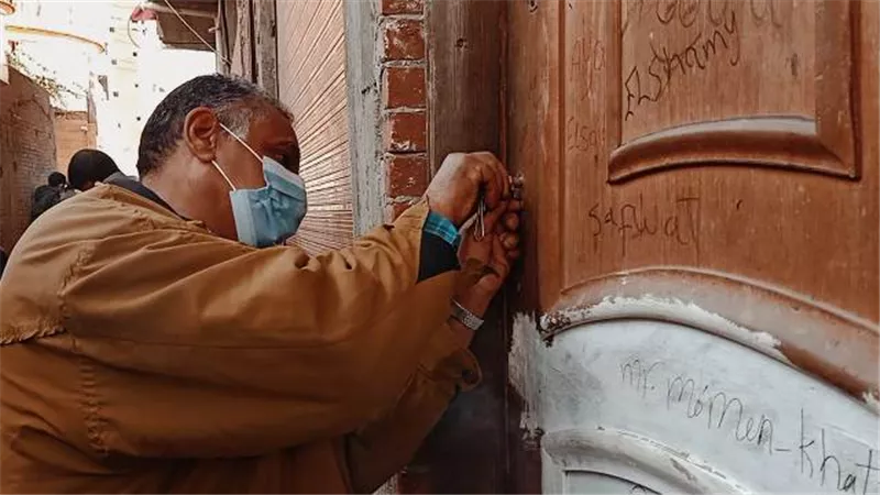 حملات مكبرة تغلق مراكز للدروس الخصوصية بكفرالشيخ.صور
