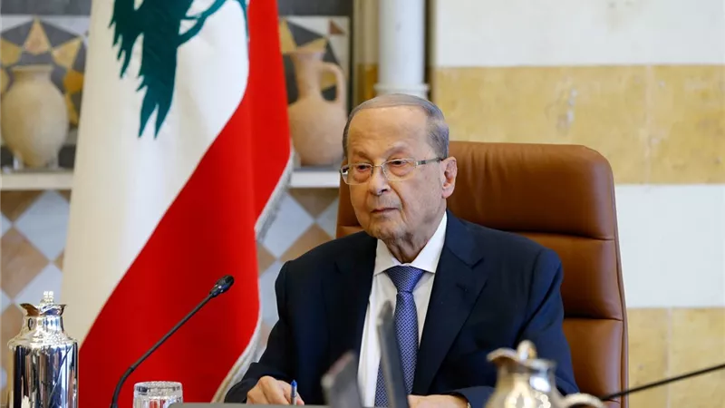 الرئيس اللبنانى يوقع على عقد مع فايزر لشراء لقاحات كورونا