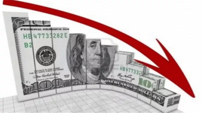 انخفاض الدولار مقابل سلة من العملات الرئيسية