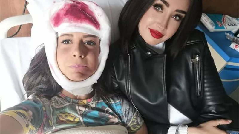 ياسمين رحمى تداعب متابعيها برفقة هنا الزاهد وتعلق : 