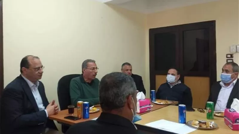 رئيس مدينة الخانكة يلتقي مجلسي النواب والشيوخ لإعادة الموازنه التخطيطية