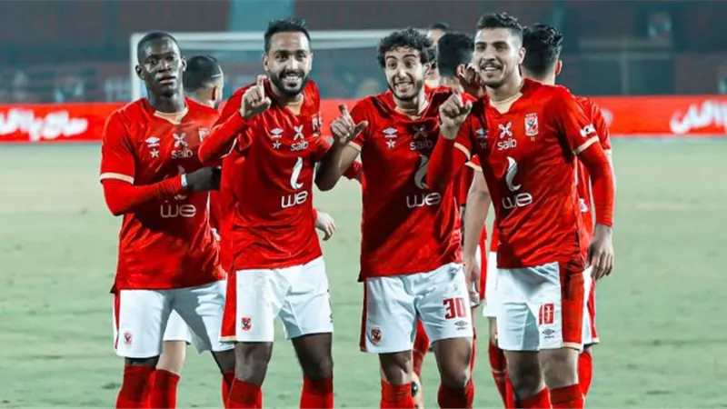 وصول لاعبى الأهلى ملعب السلام لمواجهة سونيديب بدورى الأبطال.. فيديو