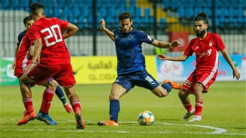 بيراميدز يتخطى الاتحاد الليبى بثلاثية ويصعد لدور الـ 32 