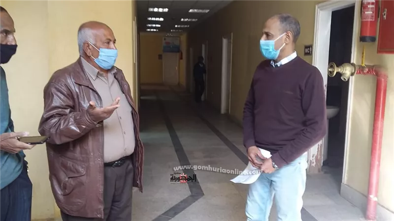 متابعة تطبيق الإجراءات الإحترازية بالإدارات الخدمية بالزينية شمال الأقصر