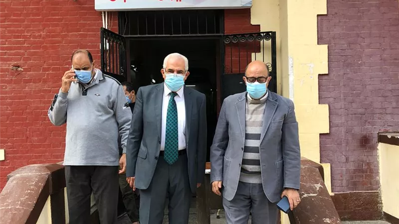 سليم نائب شيوخ مستقبل وطن أسيوط يتفقد مستشفيات العزل للوقوف على احتياجاتها