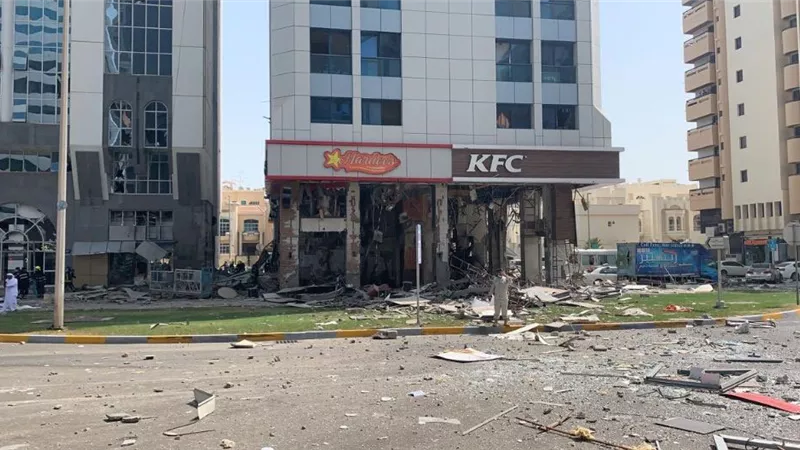 إصابة أكثر من 40 شخص فى انفجار بمطعم ف كوسوفو ...شاهد