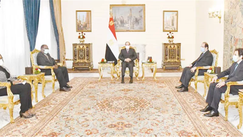 السيسي: تجمعنا علاقات تاريخية مع الدولة الشقيقة وحريصون علي التعاون معها
