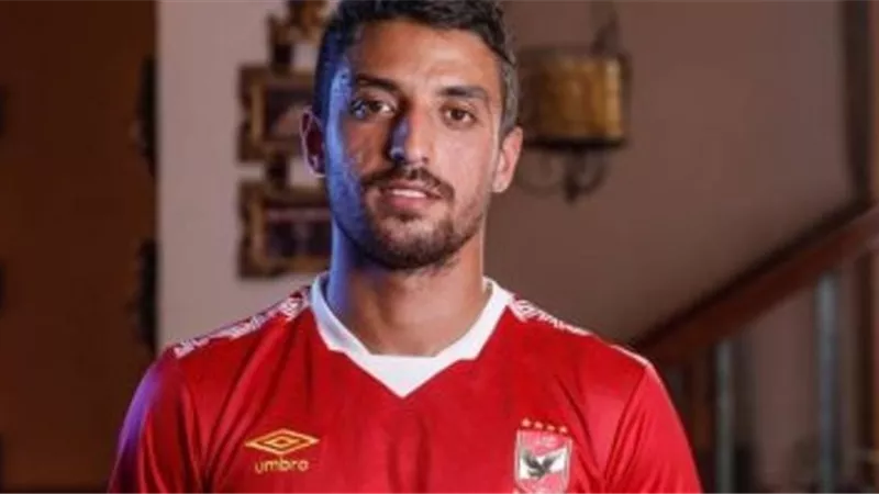 هل يلحق طاهر محمد طاهر بمباراة سيراميكا رغم الاصابة؟.. الاهلى يكشف الحقيقة