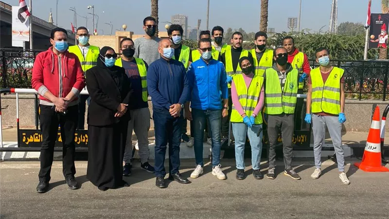 شباب مستقبل وطن يقوم بدهان وتجميل منطقة ستاد القاهرة