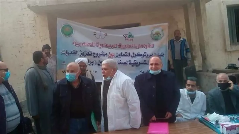 يوم إرشادي كامل بقرية هرم ميدوم ببنى سويف
