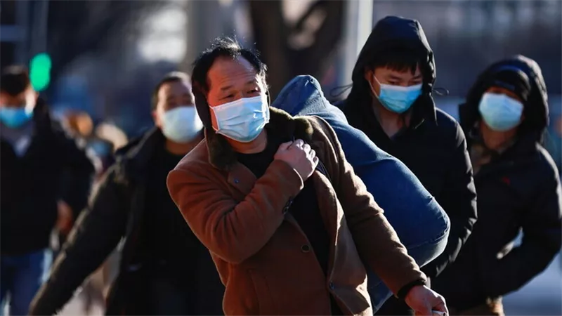 الصين تسجل 33 إصابة جديدة بكورونا