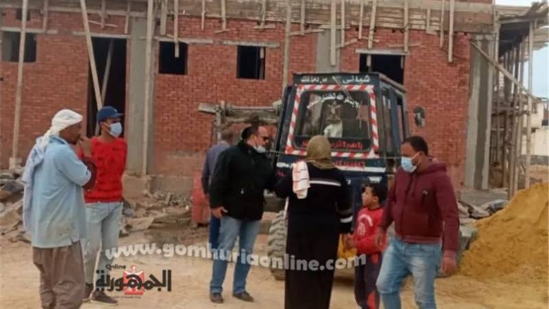 ايقاف اعمال البناء لـ4 عقارات بدون ترخيص في مرسى مطروح