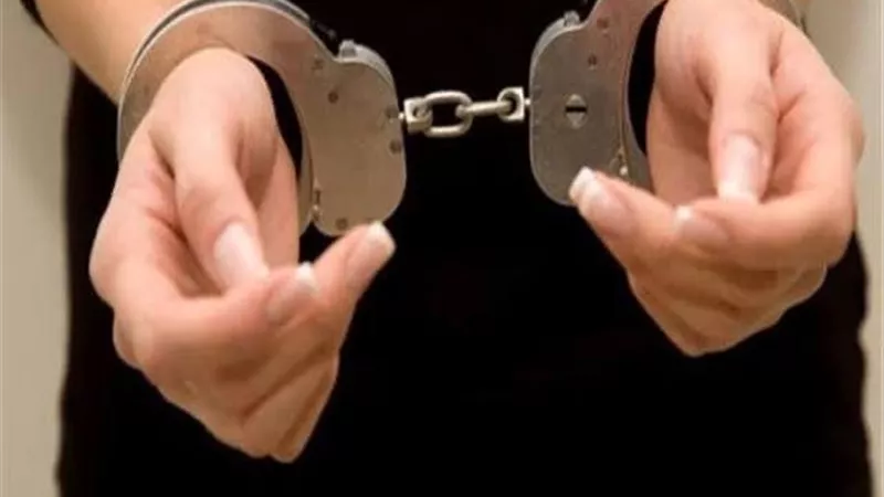 الاموال العامة بالدقهلية تضبط موظف بالمعاش وموظفة بمجلس مدينة ميت غمر، أصدروا ١١ موافقة توصيل مرافق مخالفة
