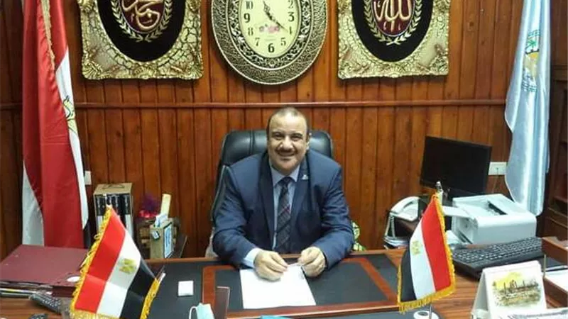 وكيل التعليم بمطروح يعلن موعد اعتماد قرار ترقية المعلمين