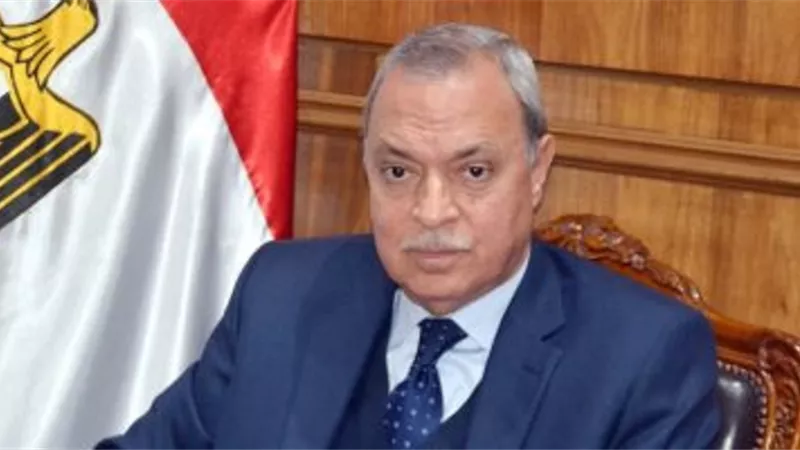 رفع تراكمات القمامة بمساكن الإسكان الاجتماعي بشبين القناطر