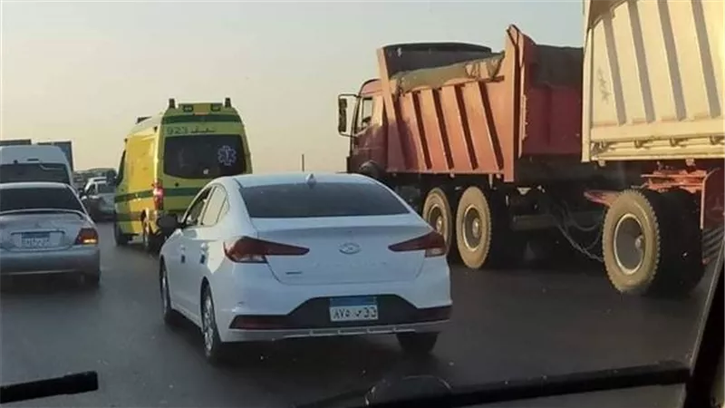 رئيس مدينة أشمون: إعادة فتح الطريق الإقليمي عقب رفع آثار حادث الشبورة أمام بوابة الخطاطبة