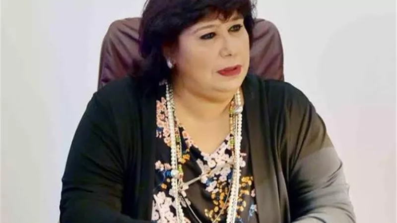 وزيرة الثقافة تنعى الراحل هادى الجيار