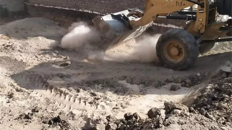 محافظ أسيوط: إزالة تعديات وأعمال بناء مخالف في المهد بحي شرق وغرب ومركزي أسيوط وأبنوب