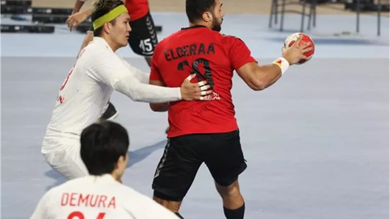 على رأسهم الأرجنتين والبرتغال.. 5 منتخبات تصل غداً استعدادًا لمونديال اليد