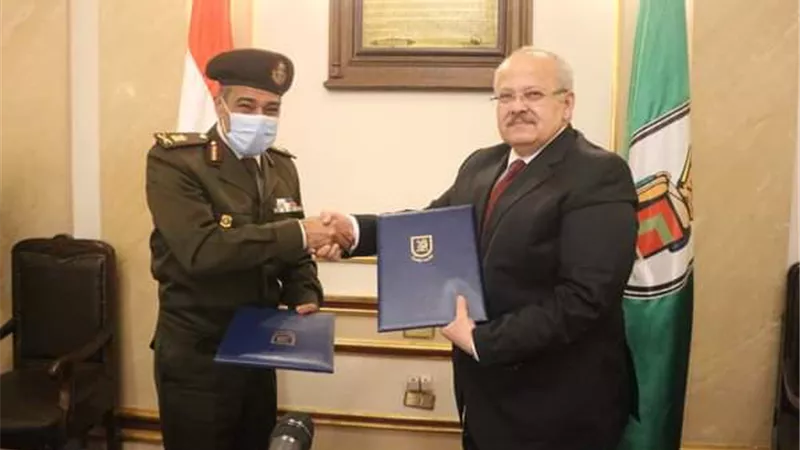 القوات المسلحة توقع بروتوكول تعاون مع جامعة القاهرة فى مجال تطوير البحث العلمى
