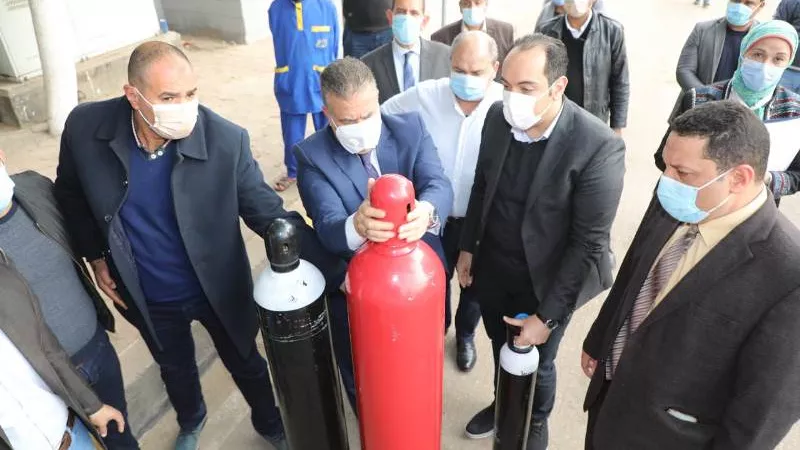 محافظ المنوفية :شراء 500 اسطوانة أكسجين و 100 منظم بتكلفة مليون و300 ألف جنيه ... صور وفيديو