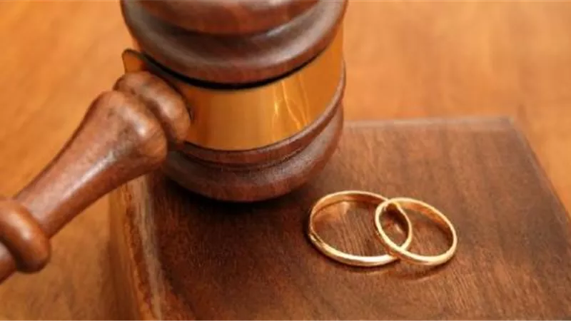 5 آلاف جنيه زيادة فى النفقة .. عقوبات رادعة تنتظر الزوج حال تهربه من السداد