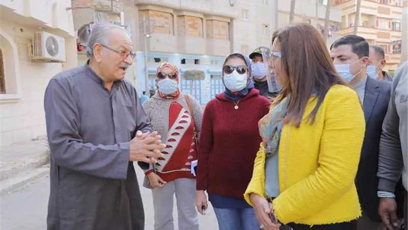 محافظ دمياط :خطة متكاملة لرصف الشوارع ورفع الإشغالات.صور