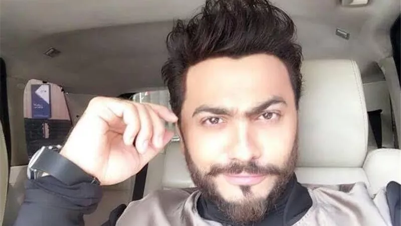 تامر حسنى يلبى طلب عروسة لحضور حفل زفافها.. اعرف الحكاية