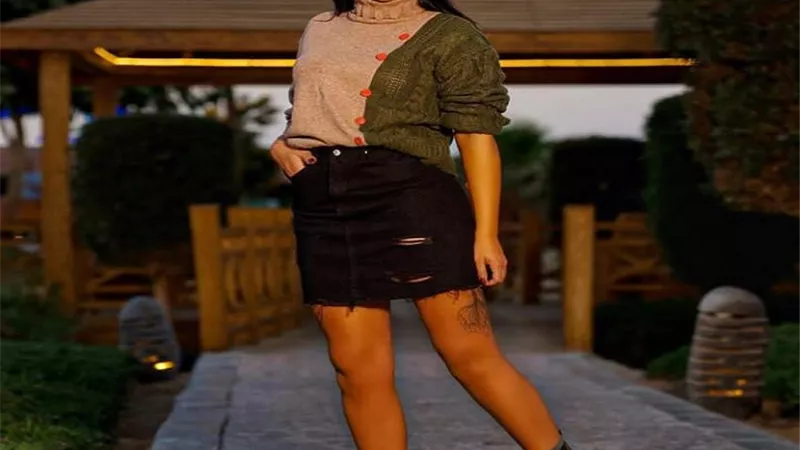 خلود عز تداعب متابعيها بأحدث صورتين لها ..شاهد