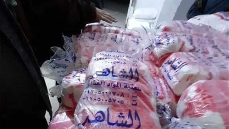 حملات تفتيشية على مصانع ومخازن المواد الغذائية والمخابز والمحال التجارية لضبط المخالفين بالعاشر من رمضان